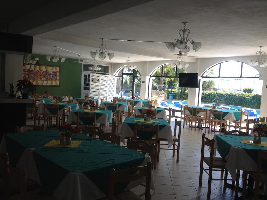 Hotel La Riviera De Atitlan パナハチェル エクステリア 写真