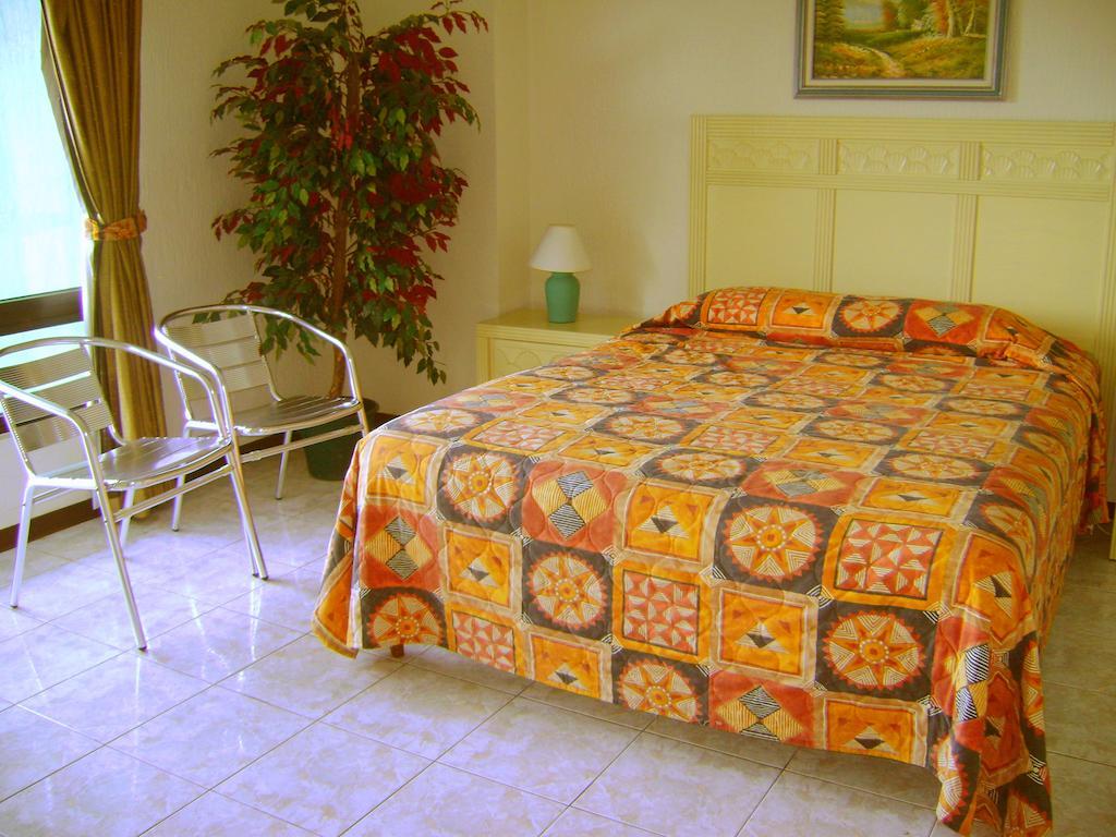Hotel La Riviera De Atitlan パナハチェル 部屋 写真
